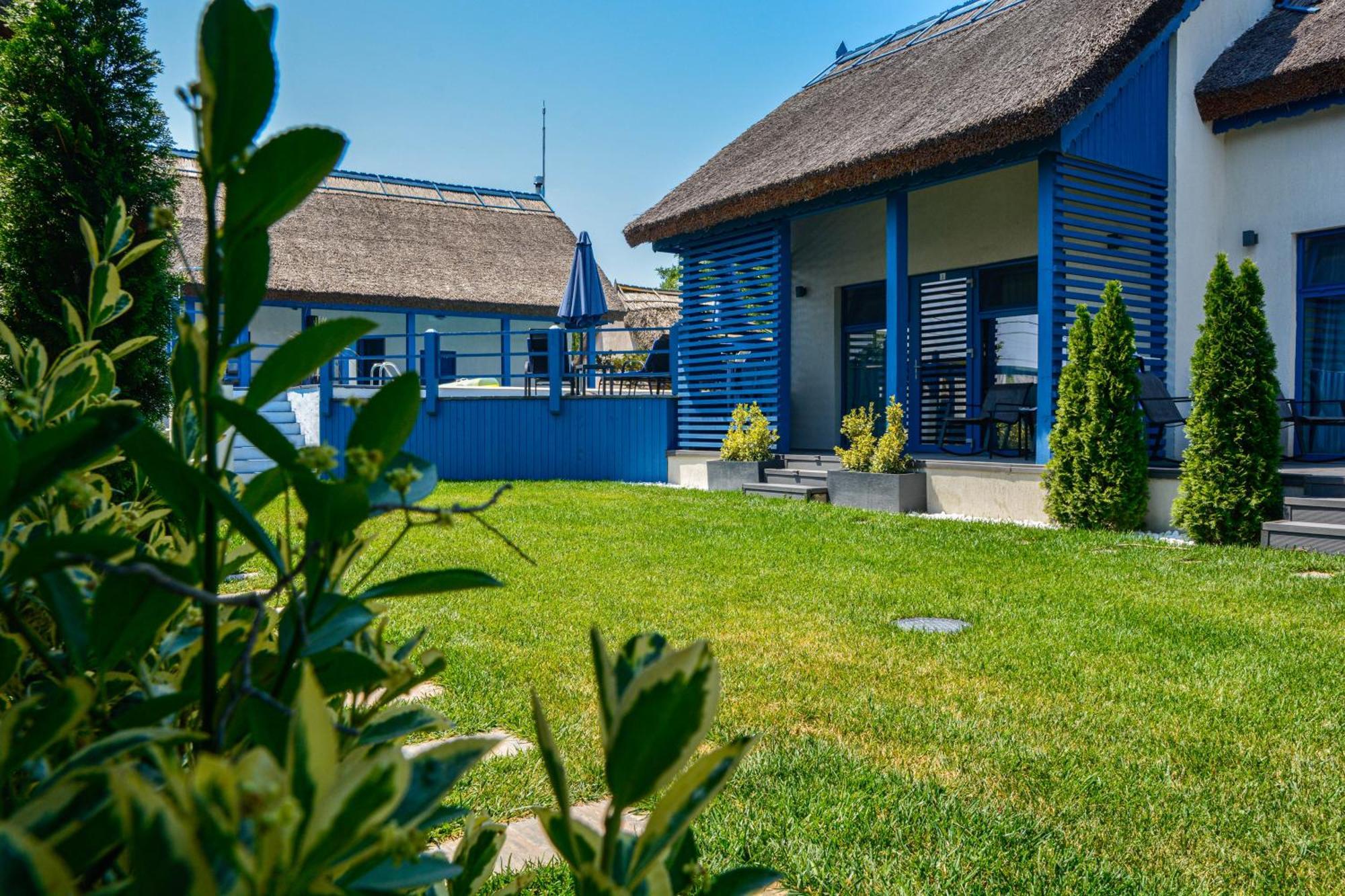Hotel Deja Blue - Adult Only Sfântu Gheorghe Exterior foto